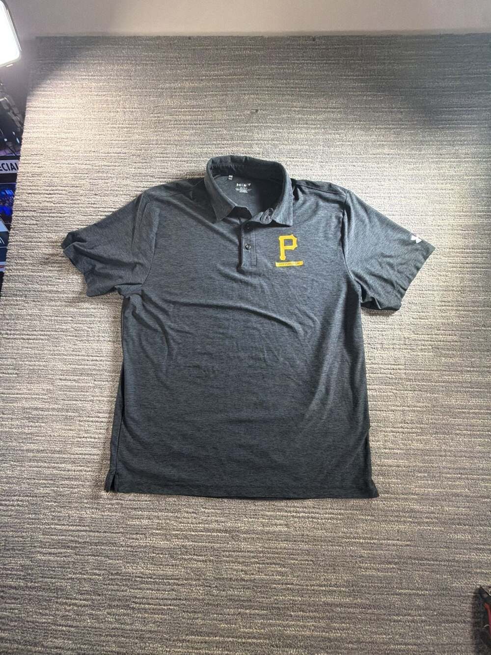 Under Armour Fabletics Pittsburgh Pirates MLB HeatGear Polo Shirt Size Large